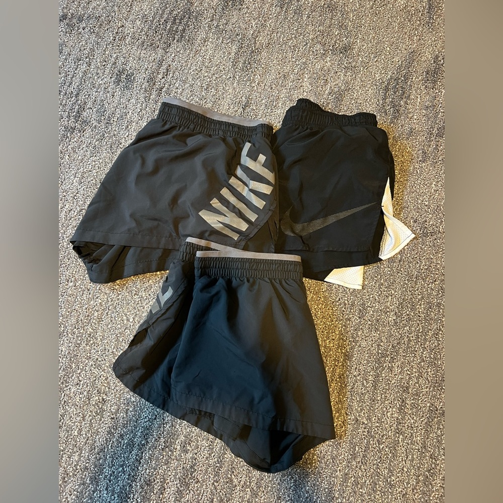 Women Nike Shorts Large